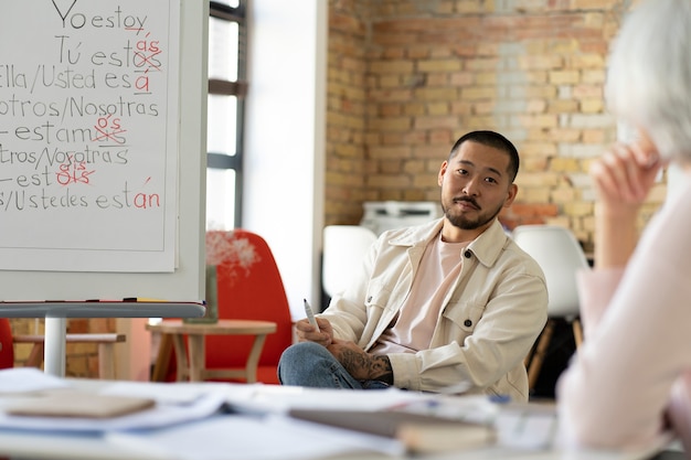 Comparing language learning approaches